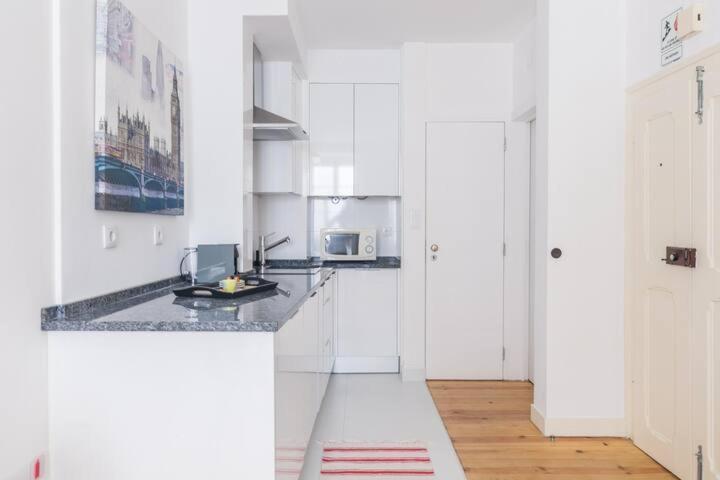 Cozy Apartments In Heart Of Lisbon Bairro Alto Exterior photo